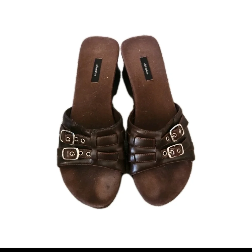 Xhilaration Womens Brown Vintage Y2K 90s Chunky Buckle Trendy Retro Shoe 8.5